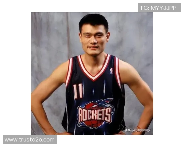 姚明篮球玩偶的魅力与传奇背后的故事揭秘 姚明篮球玩偶的魅力与传奇背后的故事揭秘